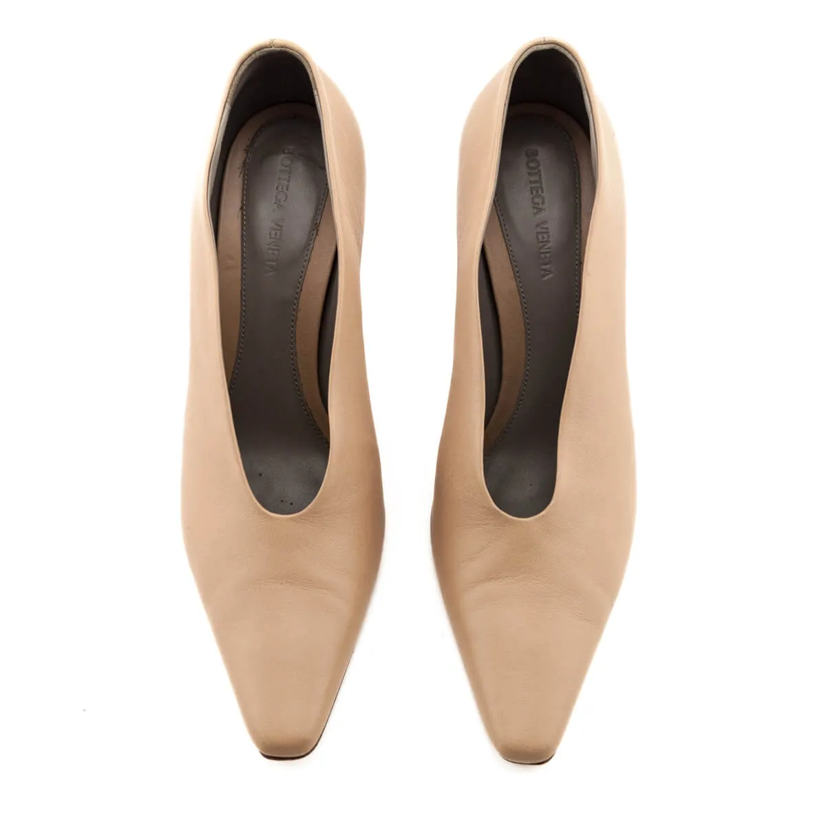 Bottega Veneta Beige Almond Pumps Size US 10  | EU 40