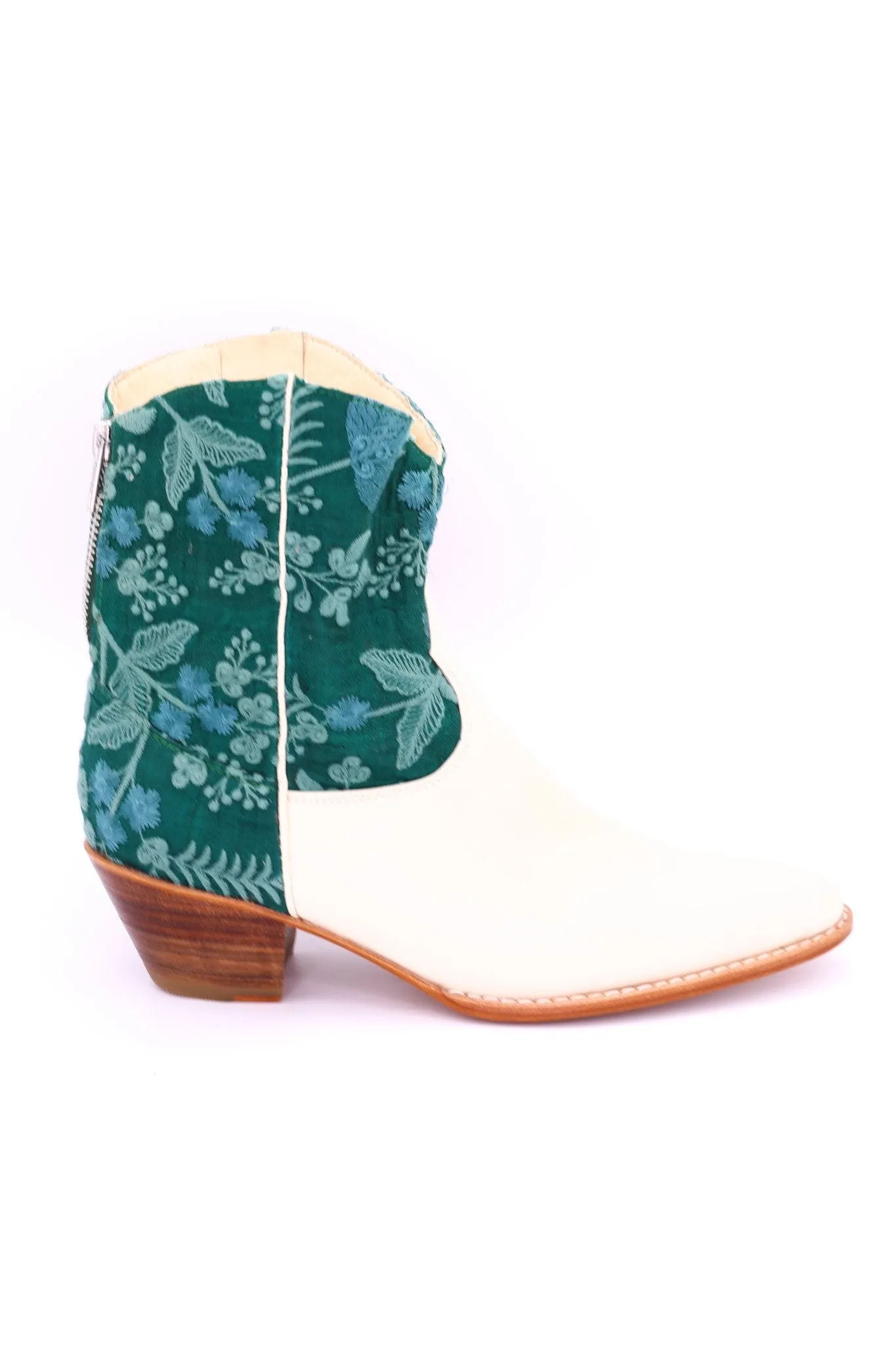 EMBROIDERED WESTERN BOOTIES PATRA
