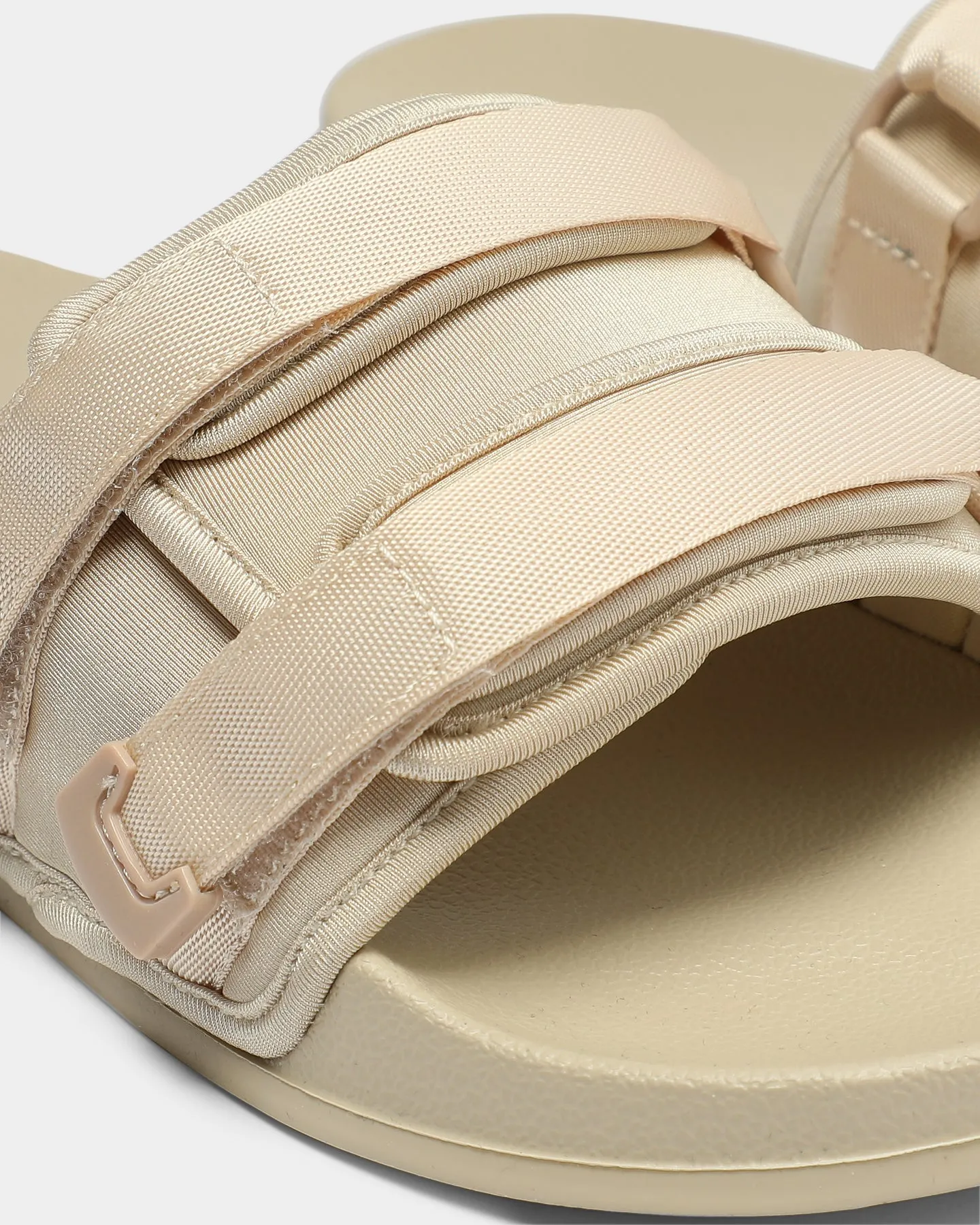 EN ES Utility Slide Off White