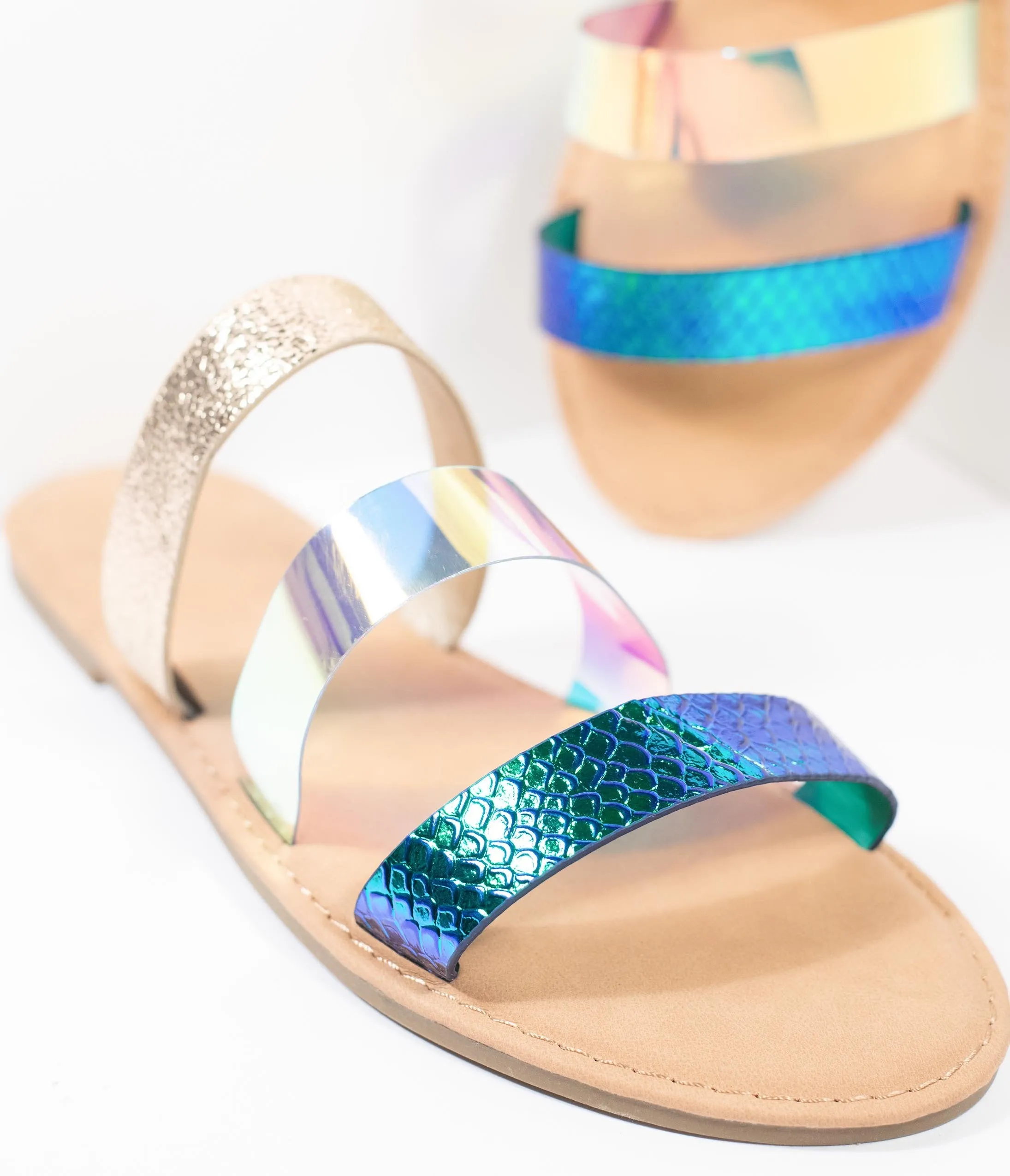 Mermaid Metallic Shoreline Flat Sandal